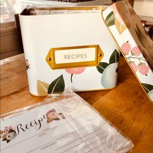 Cute & floral kitchen decor, Includes 2 packages of recipe cards!